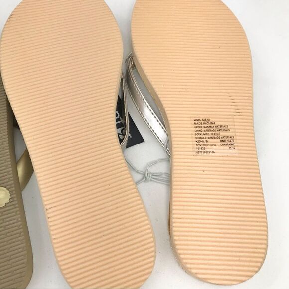 Vineyard Vines Gold Pattern and Apt. 9 Gem Sparkle FlipFlop Sandal Bundle - Picture 11 of 14